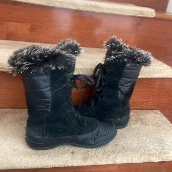 THE NORTH FACE Women’s Leather And Suede Boots Size 9 In Excellent Condition - Picture 9 of 13